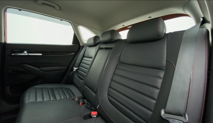 2019 KIA SELTOS GTX 1.4 GDI PETROL, Petrol, Manual, 18,688 km, Right Side Rear Door Cabin