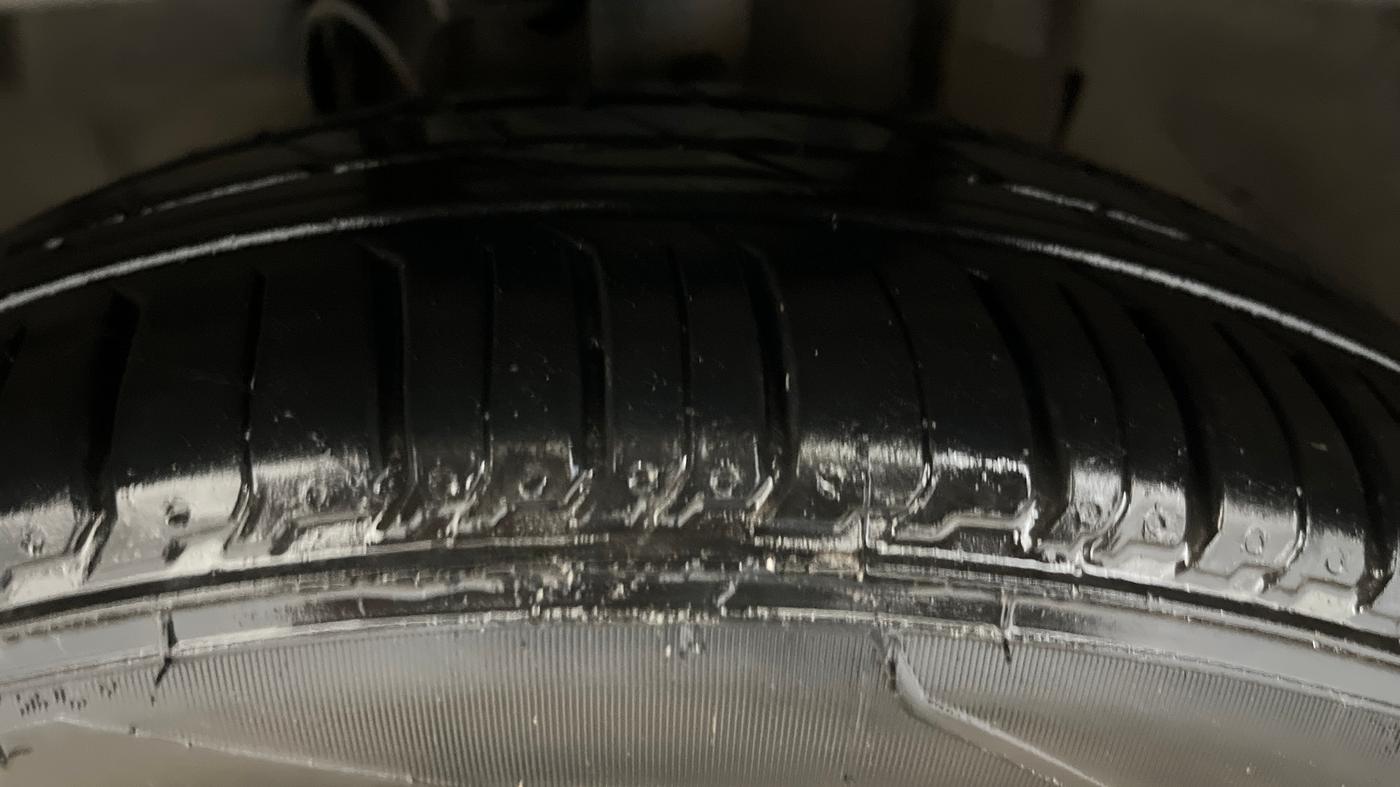 2021 Tata TIAGO NRG PETROL AMT, Petrol, Automatic, 59,817 km, Left Front Tyre Tread