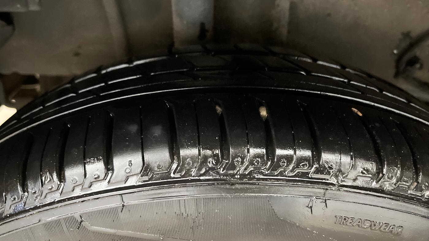 2021 Tata TIAGO NRG PETROL AMT, Petrol, Automatic, 59,817 km, Right Rear Tyre Tread