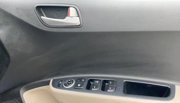 2016 Hyundai Grand i10 ASTA AT 1.2 KAPPA VTVT, Petrol, Automatic, 34,735 km, Driver Side Door Panels Control