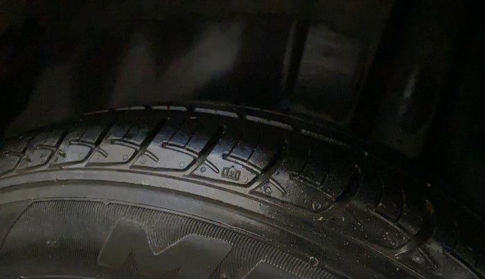 2018 Maruti Ciaz DELTA 1.4 MT PETROL, Petrol, Manual, 39,742 km, Left Rear Tyre Tread