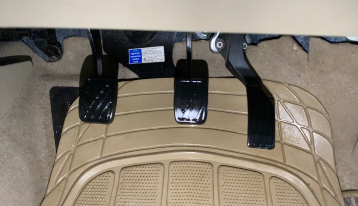 2018 Maruti Ciaz DELTA 1.4 MT PETROL, Petrol, Manual, 39,742 km, Pedals