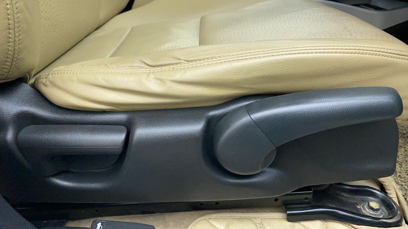 2016 Honda City 1.5L I-VTEC VX CVT, Petrol, Automatic, 92,789 km, Driver Side Adjustment Panel