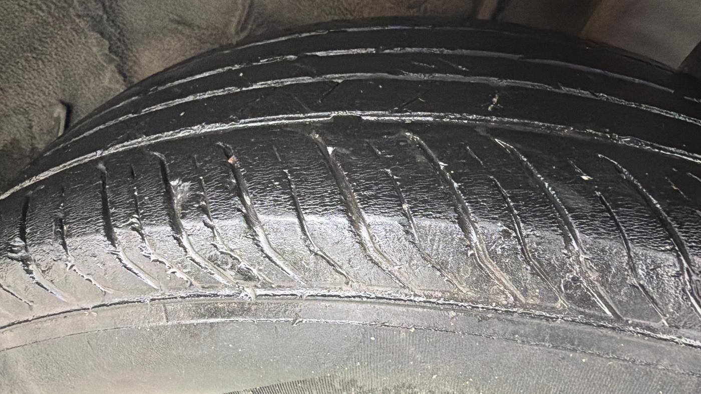 2022 Nissan MAGNITE XE, Petrol, Manual, 73,576 km, Left Rear Tyre Tread