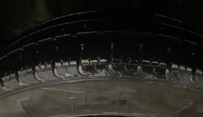 2018 Renault Kwid CLIMBER 1.0, Petrol, Manual, 39,907 km, Left Front Tyre Tread