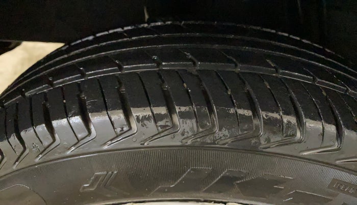 2018 Renault Kwid CLIMBER 1.0, Petrol, Manual, 39,907 km, Right Rear Tyre Tread