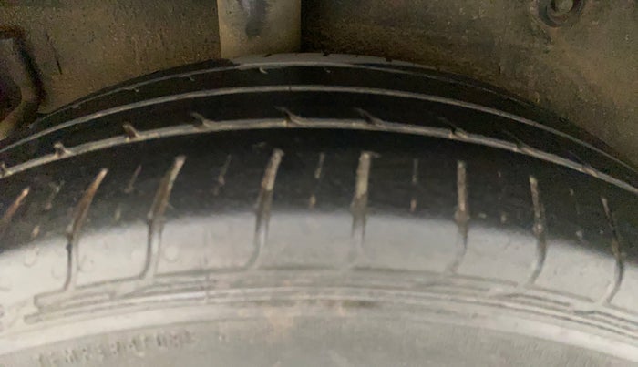 2017 Maruti Celerio ZXI AMT, Petrol, Automatic, 1,36,756 km, Right Rear Tyre Tread