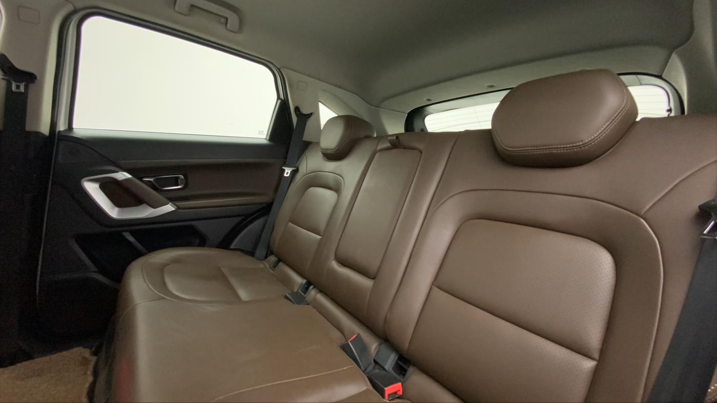 2019 Tata Harrier XZ 2.0L Kryotec, Diesel, Manual, 97,115 km, Right Side Rear Door Cabin