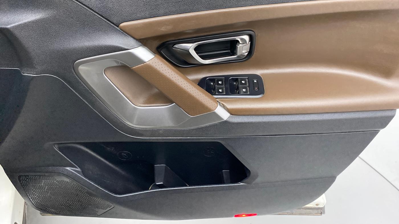 2019 Tata Harrier XZ 2.0L Kryotec, Diesel, Manual, 97,115 km, Driver Side Door Panels Control