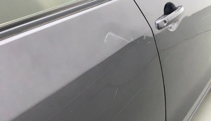 2013 Maruti Ertiga VXI, Petrol, Manual, 55,891 km, Right rear door - Slightly dented