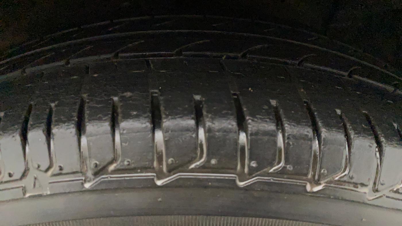 2013 Maruti Ertiga VXI, Petrol, Manual, 55,891 km, Left Rear Tyre Tread