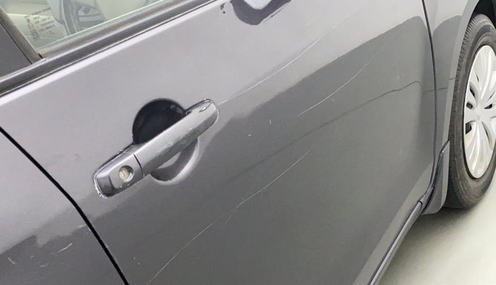 2013 Maruti Ertiga VXI, Petrol, Manual, 55,891 km, Driver-side door - Minor scratches