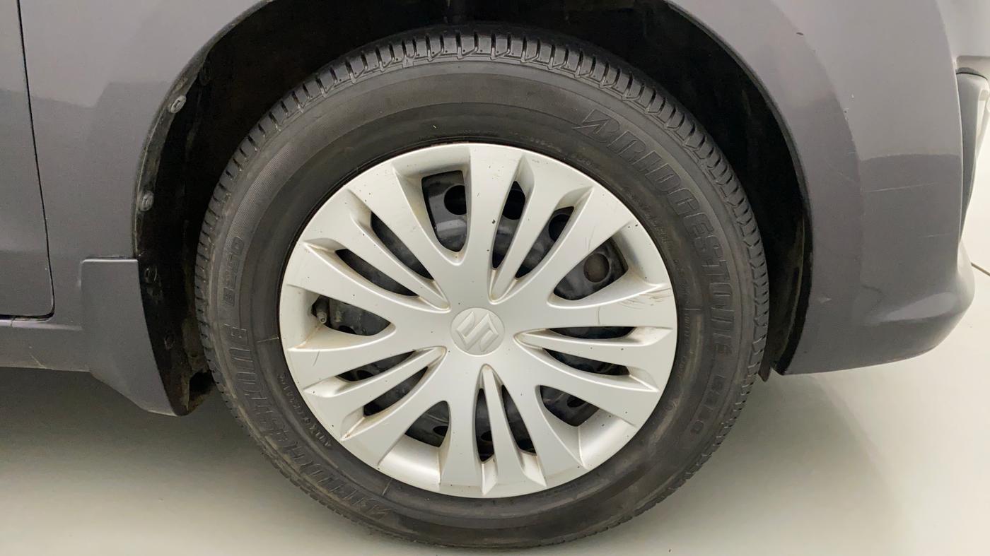 2013 Maruti Ertiga VXI, Petrol, Manual, 55,891 km, Right Front Wheel