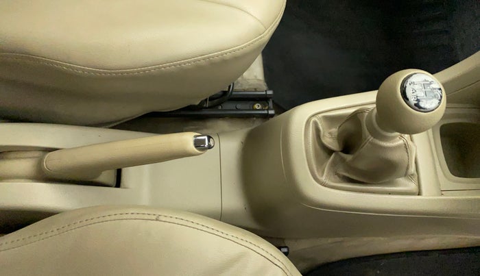 2013 Maruti Ertiga VXI, Petrol, Manual, 55,891 km, Gear Lever