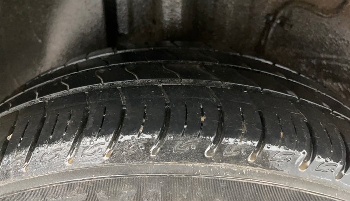 2021 Tata ALTROZ XZ PETROL, Petrol, Manual, 26,606 km, Right Rear Tyre Tread