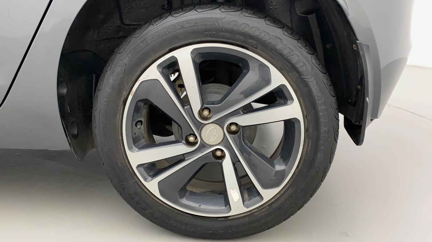 2021 Tata ALTROZ XZ PLUS DIESEL, Diesel, Manual, 51,092 km, Left Rear Wheel