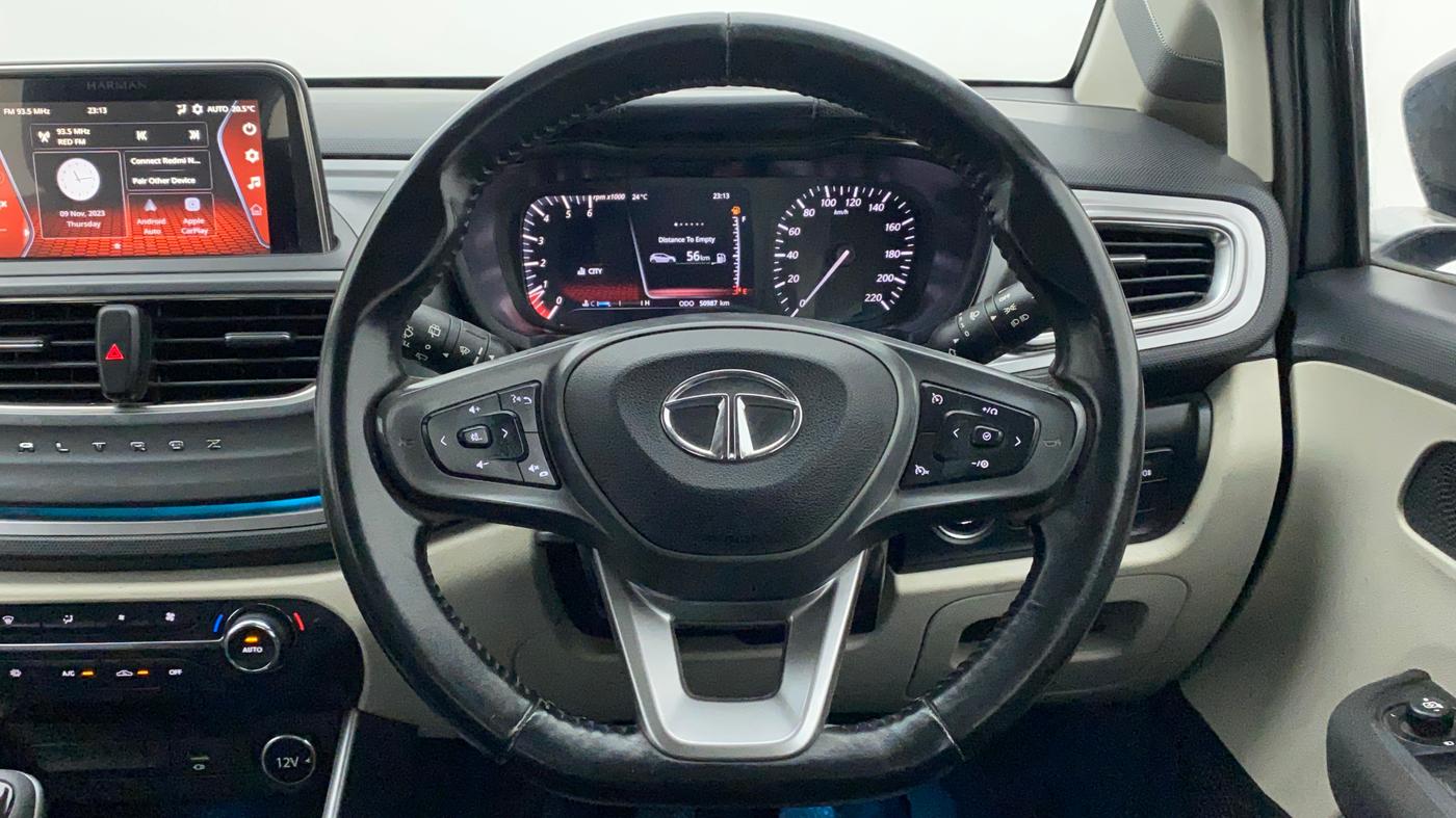 2021 Tata ALTROZ XZ PLUS DIESEL, Diesel, Manual, 51,092 km, Steering Wheel Close Up