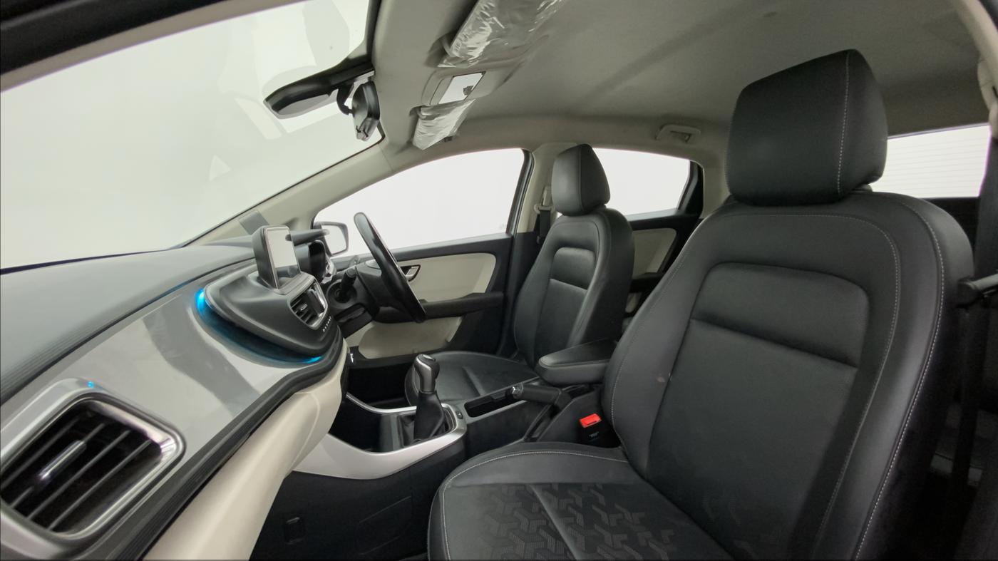 2021 Tata ALTROZ XZ PLUS DIESEL, Diesel, Manual, 51,092 km, Right Side Front Door Cabin