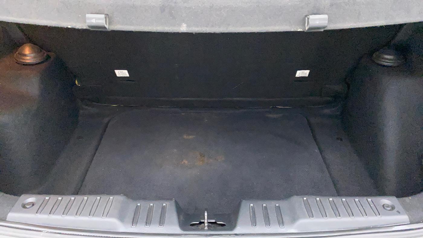 2021 Tata ALTROZ XZ PLUS DIESEL, Diesel, Manual, 51,092 km, Boot Inside