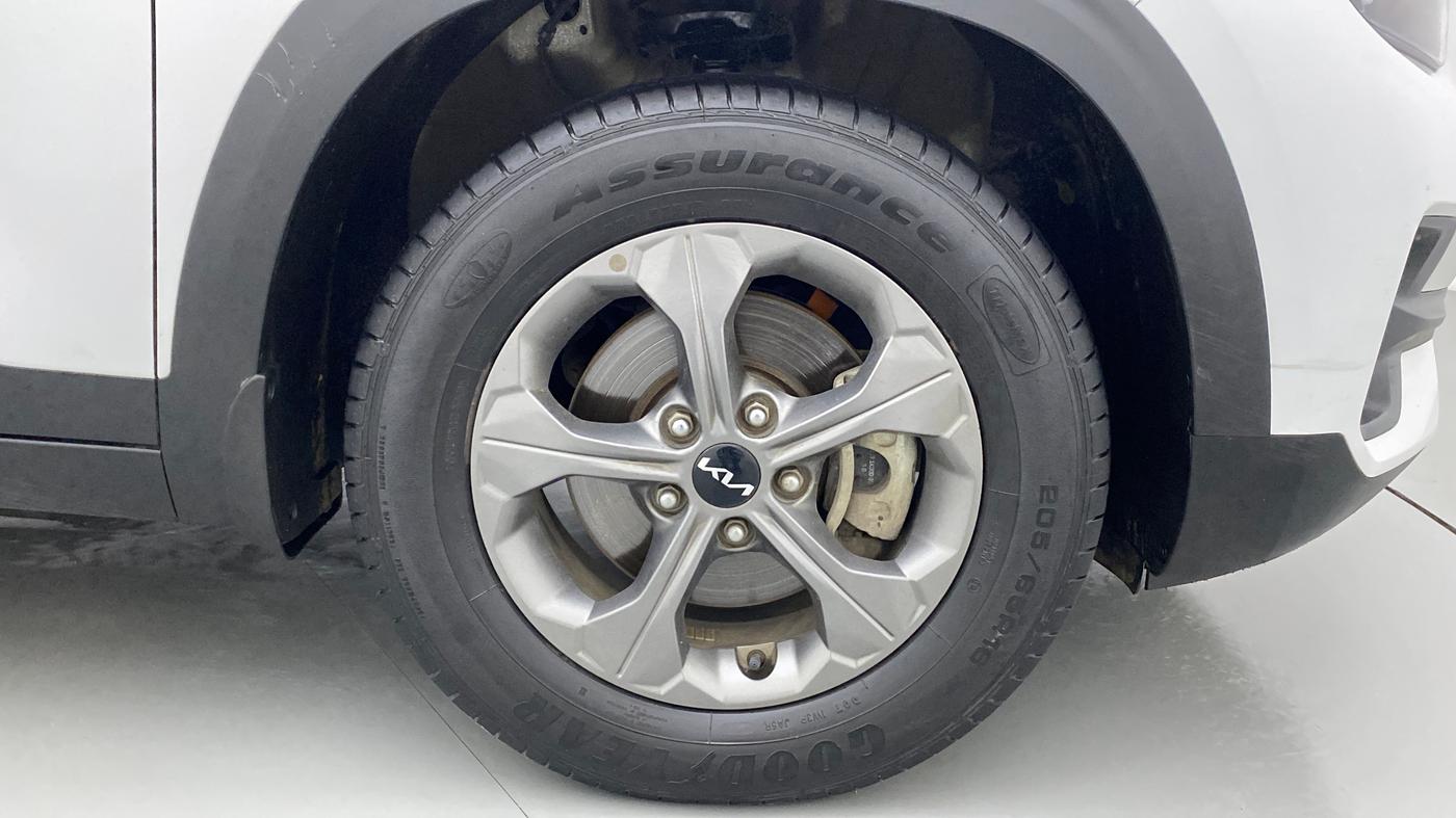 2022 KIA SELTOS HTK PLUS 1.5 IMT, Petrol, Manual, 27,272 km, Right Front Wheel