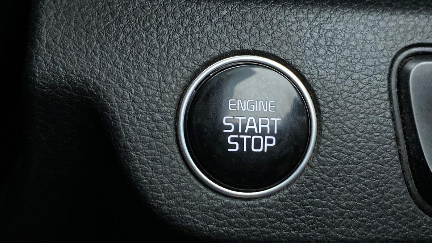 2022 KIA SELTOS HTK PLUS 1.5 IMT, Petrol, Manual, 27,272 km, Keyless Start/ Stop Button