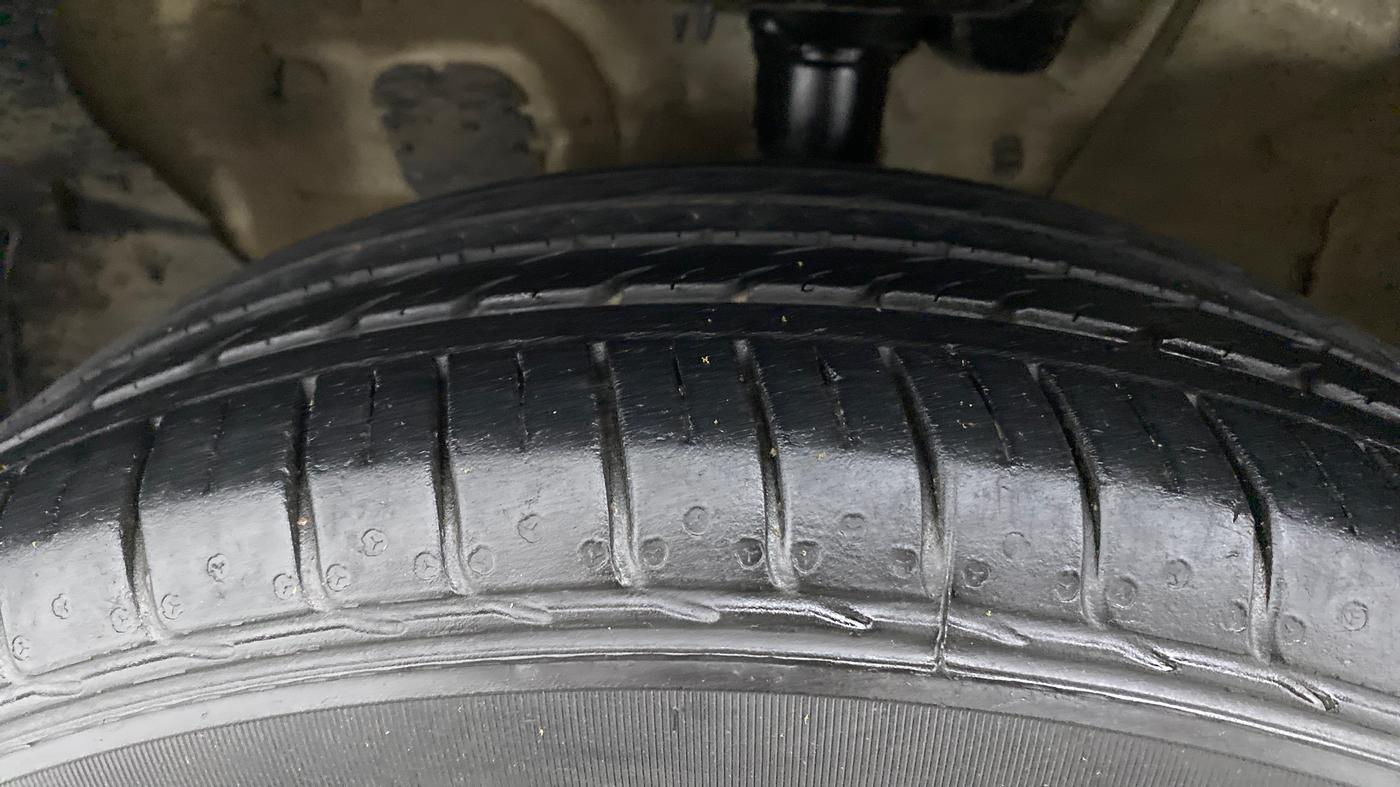 2022 KIA SELTOS HTK PLUS 1.5 IMT, Petrol, Manual, 27,272 km, Left Front Tyre Tread