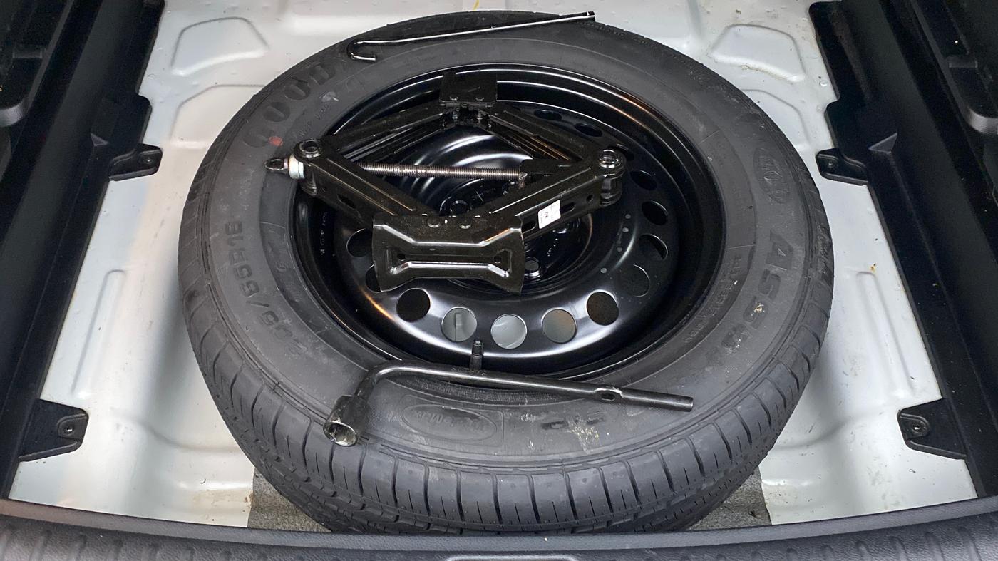 2022 KIA SELTOS HTK PLUS 1.5 IMT, Petrol, Manual, 27,272 km, Spare Tyre