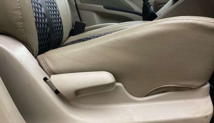 2018 Maruti Celerio ZXI, Petrol, Manual, 67,372 km, Driver Side Adjustment Panel