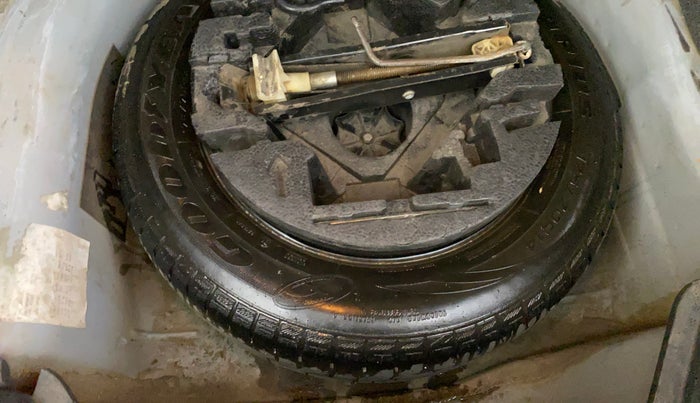 2016 Volkswagen Ameo HIGHLINE DSG 1.5 DIESEL , Diesel, Automatic, 1,21,481 km, Spare Tyre