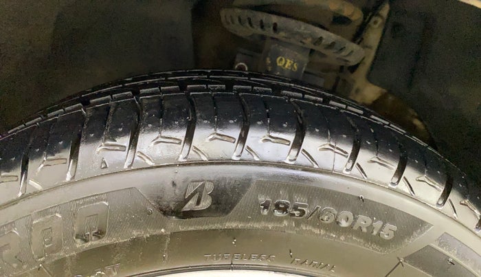 2016 Volkswagen Ameo HIGHLINE DSG 1.5 DIESEL , Diesel, Automatic, 1,21,481 km, Left Front Tyre Tread