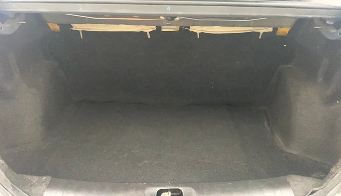 2014 Maruti Swift Dzire ZXI, Petrol, Manual, 58,960 km, Boot Inside