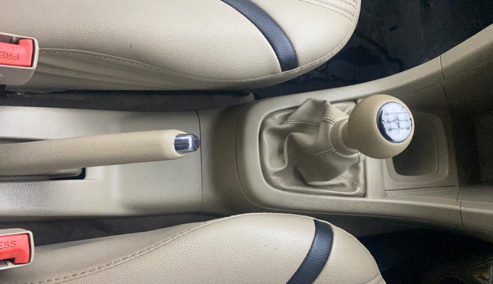 2014 Maruti Swift Dzire ZXI, Petrol, Manual, 58,960 km, Gear Lever