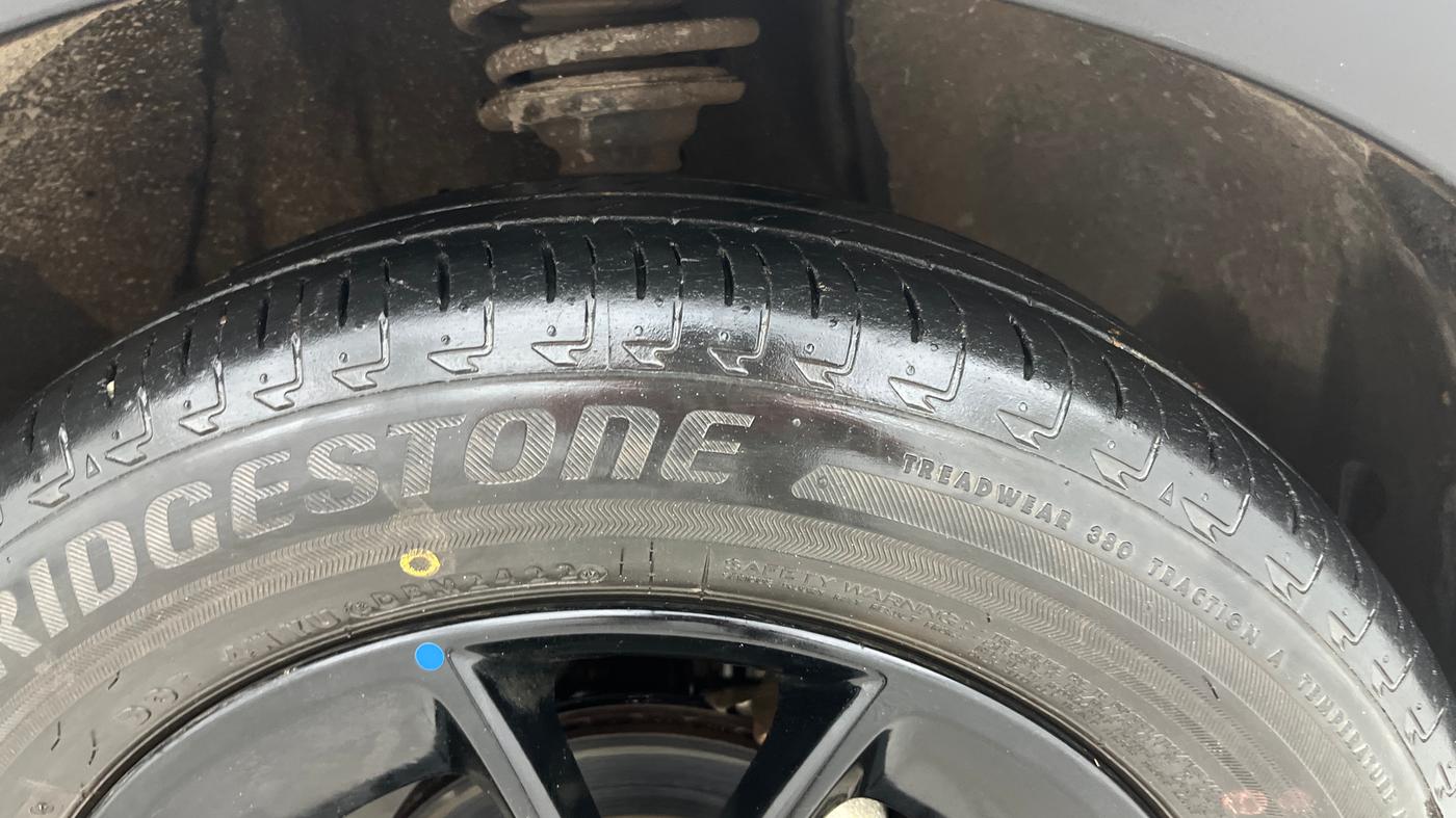 2022 Maruti IGNIS ZETA 1.2 AMT, Petrol, Automatic, 24,194 km, Right Front Tyre Tread