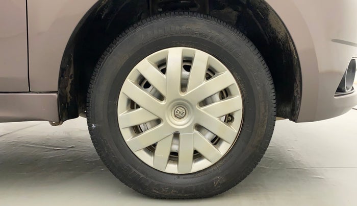 2017 Tata Tiago XE PETROL, Petrol, Manual, 36,644 km, Right Front Wheel