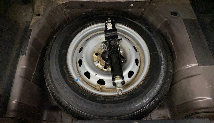 2017 Tata Tiago XE PETROL, Petrol, Manual, 36,644 km, Dicky (Boot door) - Tool missing