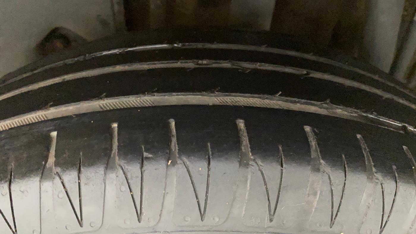 2016 Tata Tiago XZ PETROL, Petrol, Manual, 89,684 km, Left Rear Tyre Tread