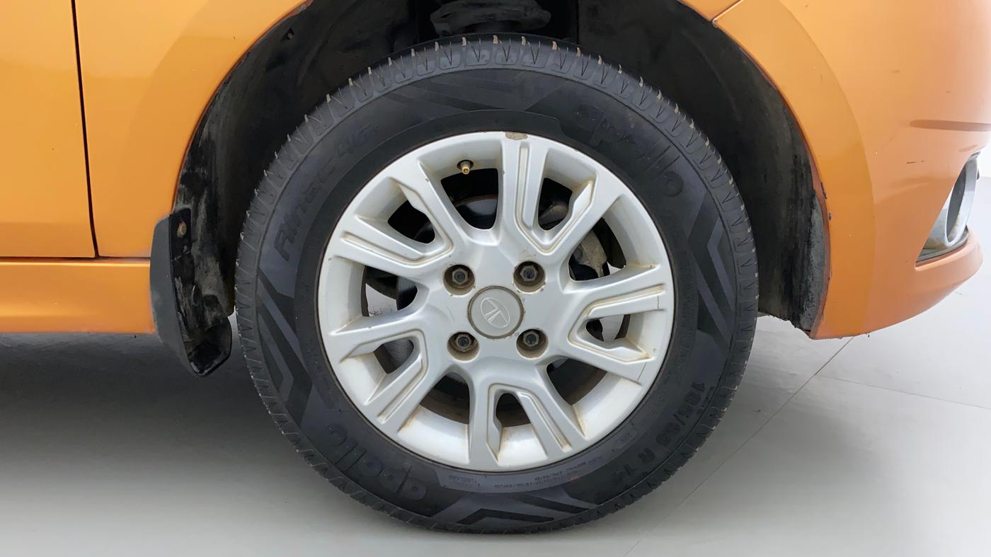 2016 Tata Tiago XZ PETROL, Petrol, Manual, 89,684 km, Right Front Wheel