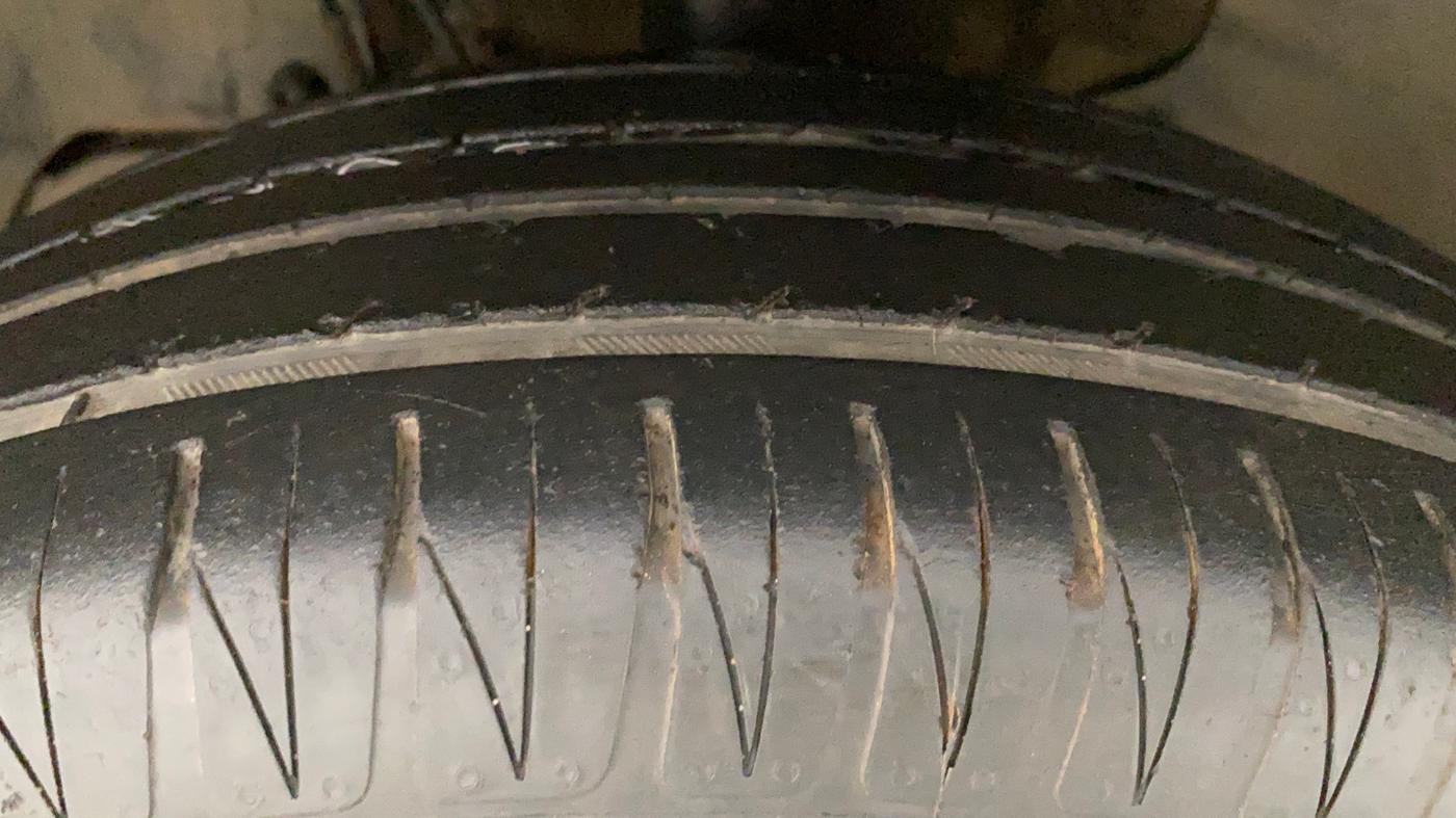 2016 Tata Tiago XZ PETROL, Petrol, Manual, 89,684 km, Left Front Tyre Tread