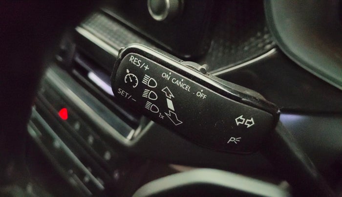 2022 Skoda KUSHAQ STYLE 1.0L TSI AT (6 AIRBAGS), Petrol, Automatic, 47,751 km, Adaptive Cruise Control