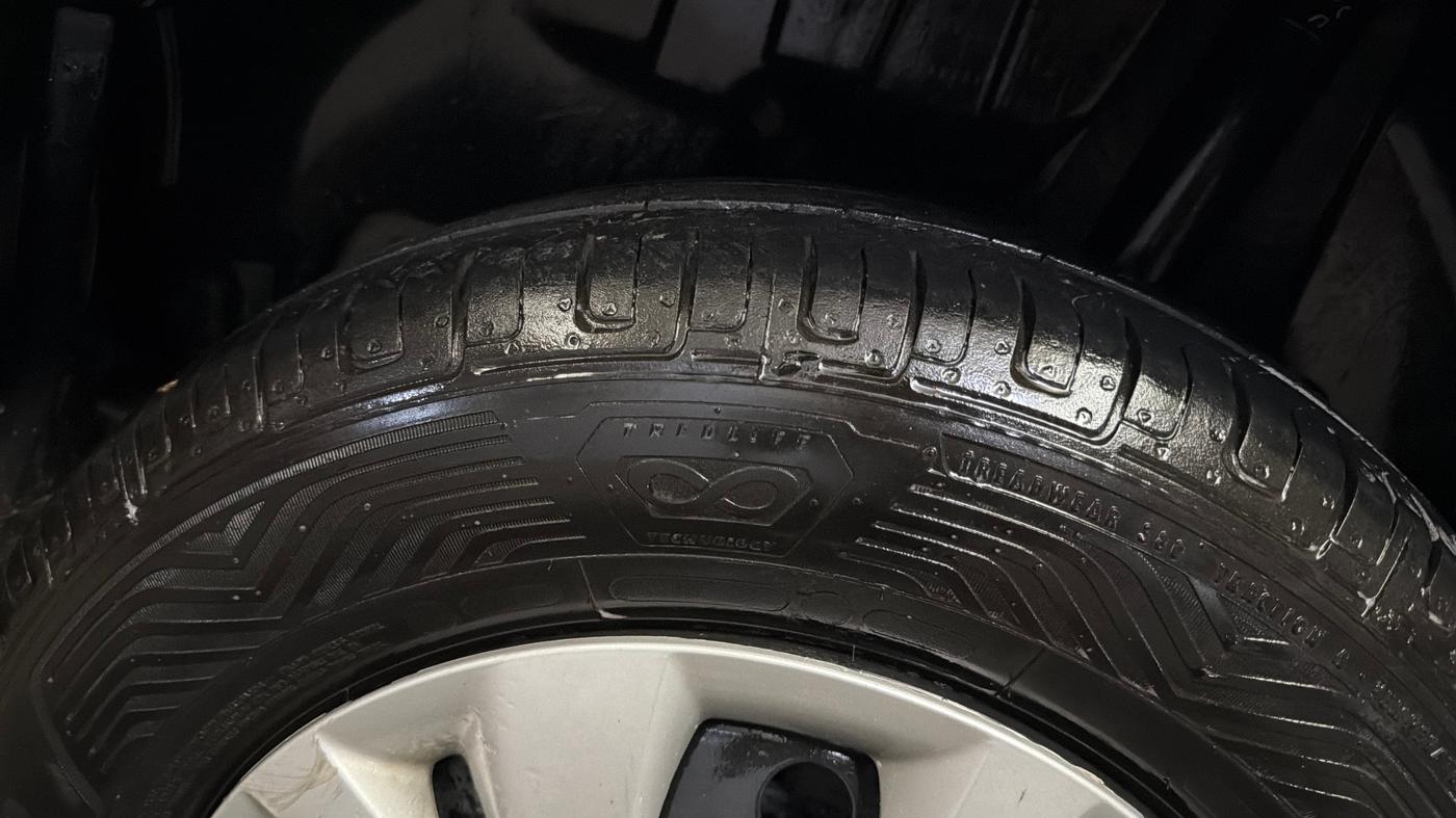 2022 Maruti Swift VXI, Petrol, Manual, 38,503 km, Left Rear Tyre Tread