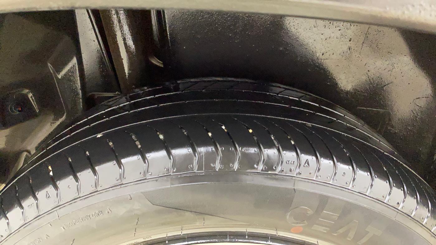 2022 Maruti Vitara Brezza VXI AT SHVS, Petrol, Automatic, 17,022 km, Right Rear Tyre Tread