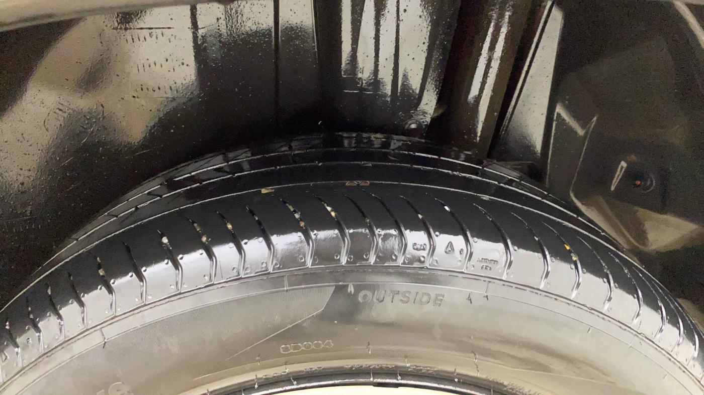 2022 Maruti Vitara Brezza VXI AT SHVS, Petrol, Automatic, 17,022 km, Left Rear Tyre Tread