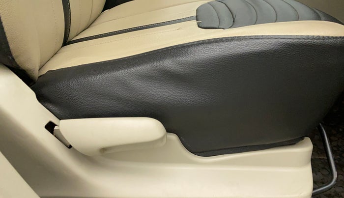 2018 Maruti Celerio VXI CNG D, CNG, Manual, 51,503 km, Driver Side Adjustment Panel