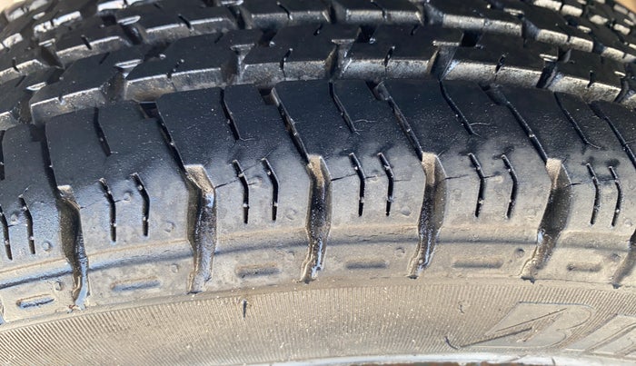 2016 Maruti Alto K10 VXI, Petrol, Manual, 12,563 km, Right Rear Tyre Tread