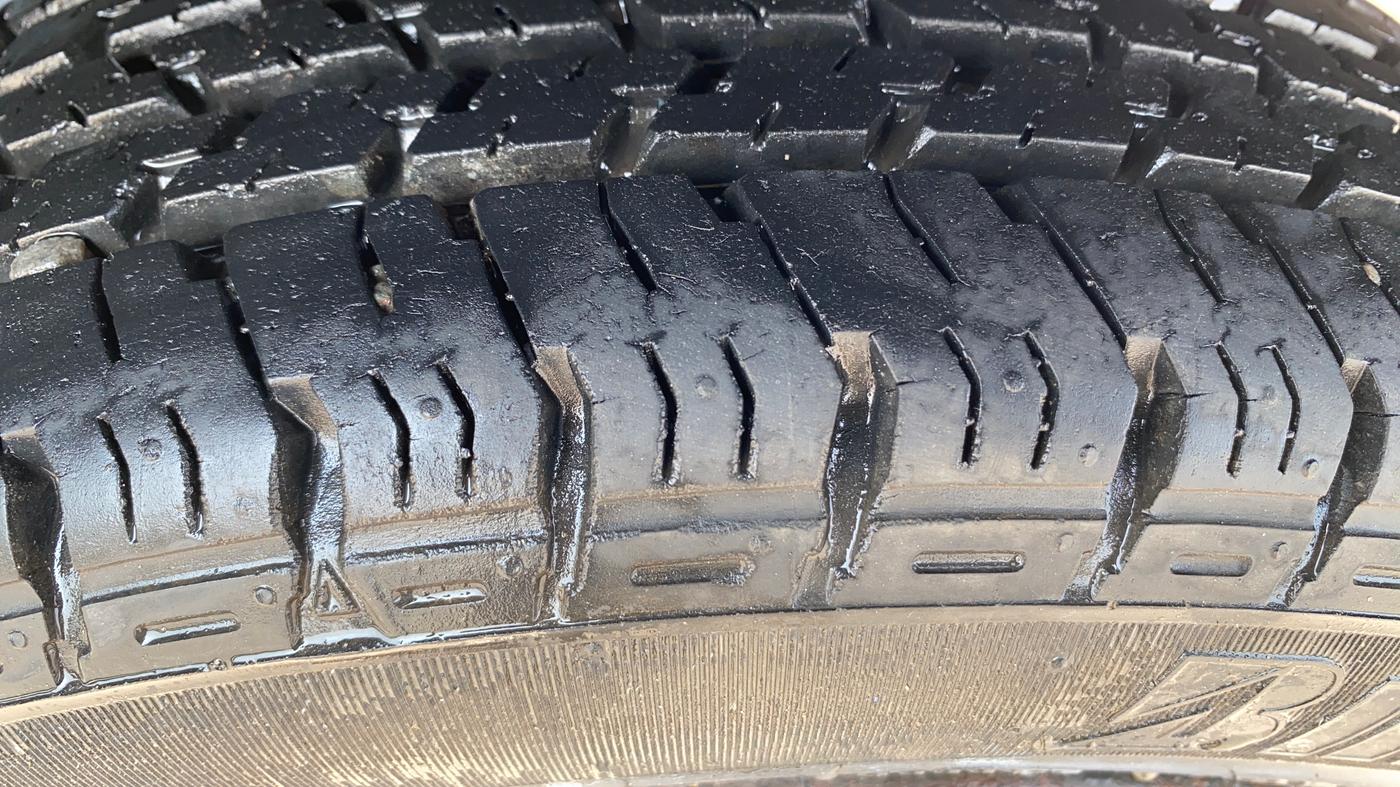 2016 Maruti Alto K10 VXI, Petrol, Manual, 12,563 km, Left Rear Tyre Tread