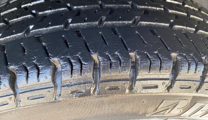 2016 Maruti Alto K10 VXI, Petrol, Manual, 12,563 km, Right Front Tyre Tread