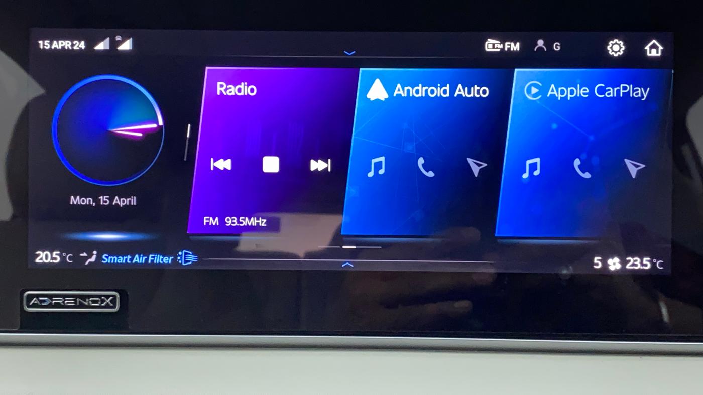 2021 Mahindra XUV700 AX 7 LUXURY P AT 7 STR, Petrol, Automatic, 38,824 km, Infotainment System