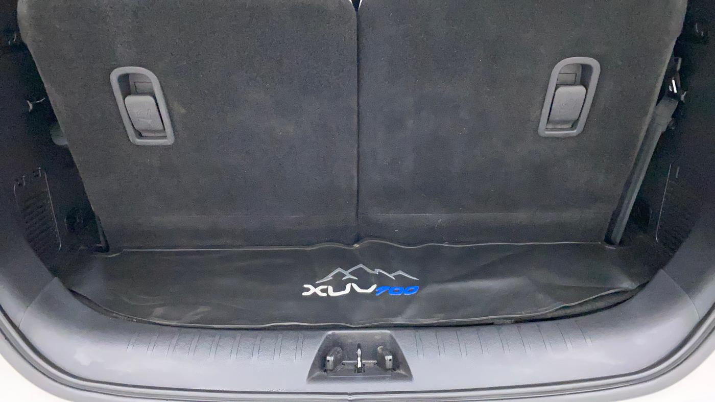2021 Mahindra XUV700 AX 7 LUXURY P AT 7 STR, Petrol, Automatic, 38,824 km, Boot Inside