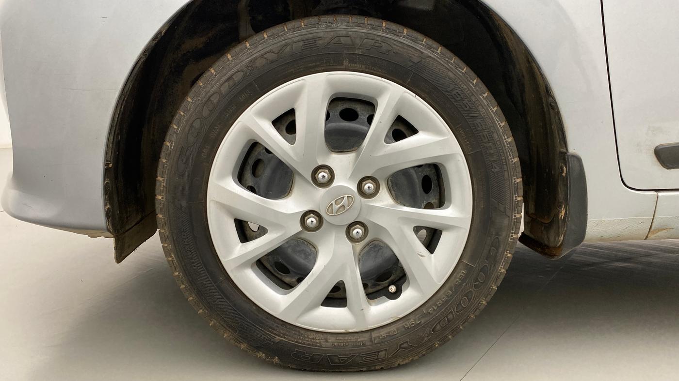 2018 Hyundai Grand i10 SPORTZ 1.2 KAPPA VTVT, Petrol, Manual, 28,081 km, Left Front Wheel