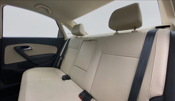 2017 Skoda Rapid STYLE 1.6 MPI MT, Petrol, Manual, 31,662 km, Right Side Rear Door Cabin